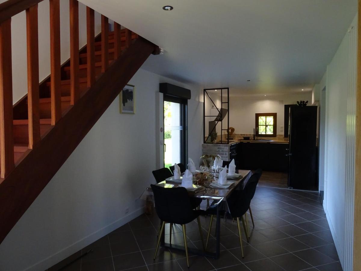 Le Clos De La Deesse La Ferté-Saint-Cyr Eksteriør bilde